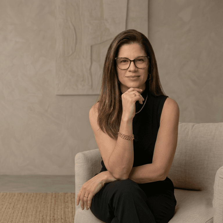 Retrato profissional de Luciana Mazetti